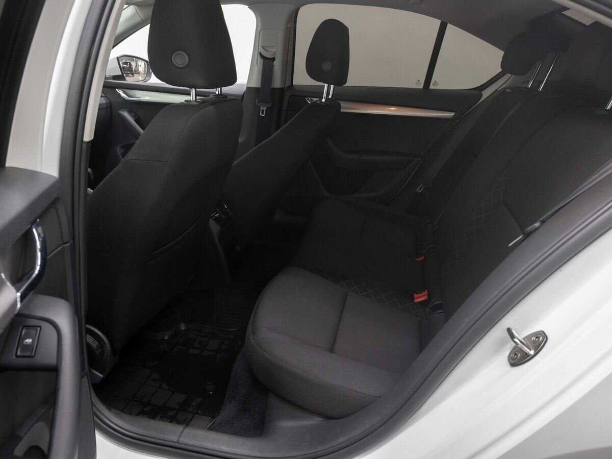 Skoda Octavia с пробегом — 2019 год. Фото: #9
