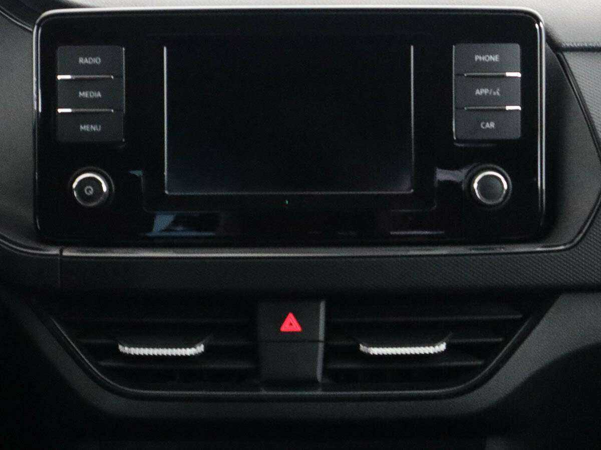 Volkswagen Polo с пробегом — 2020 год. Фото: #10