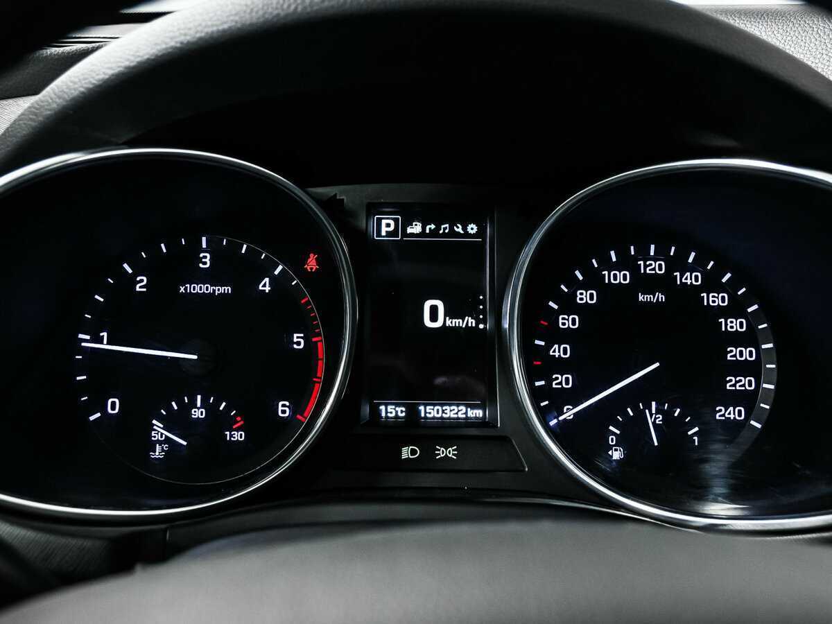 Hyundai Santa Fe с пробегом — 2017 год. Фото: #9