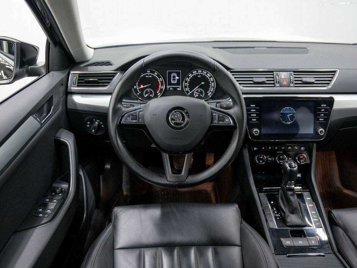 Skoda Superb с пробегом — 2017 год. Фото: #11