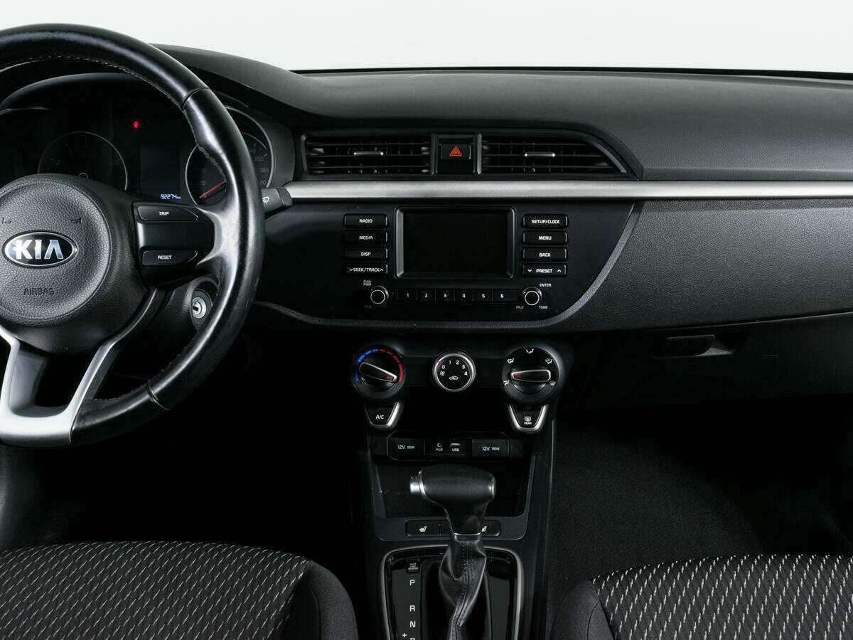 Kia Rio с пробегом — 2017 год. Фото: #9