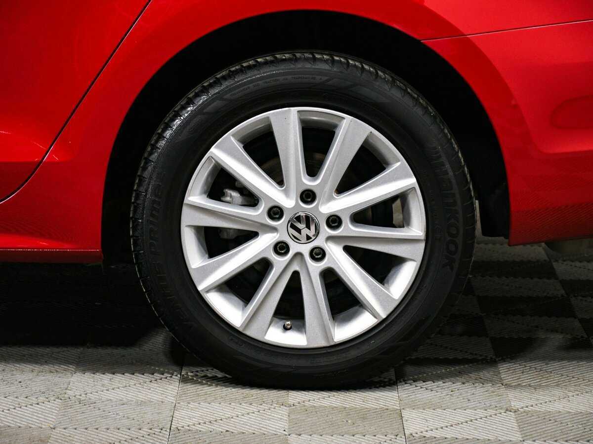 Volkswagen Jetta с пробегом — 2014 год. Фото: #13