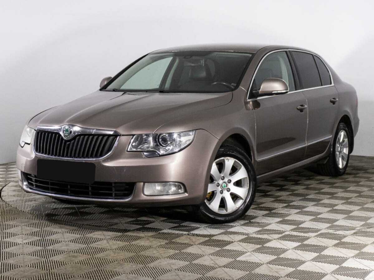 Skoda Superb с пробегом — 2012 год. Посмотреть фото