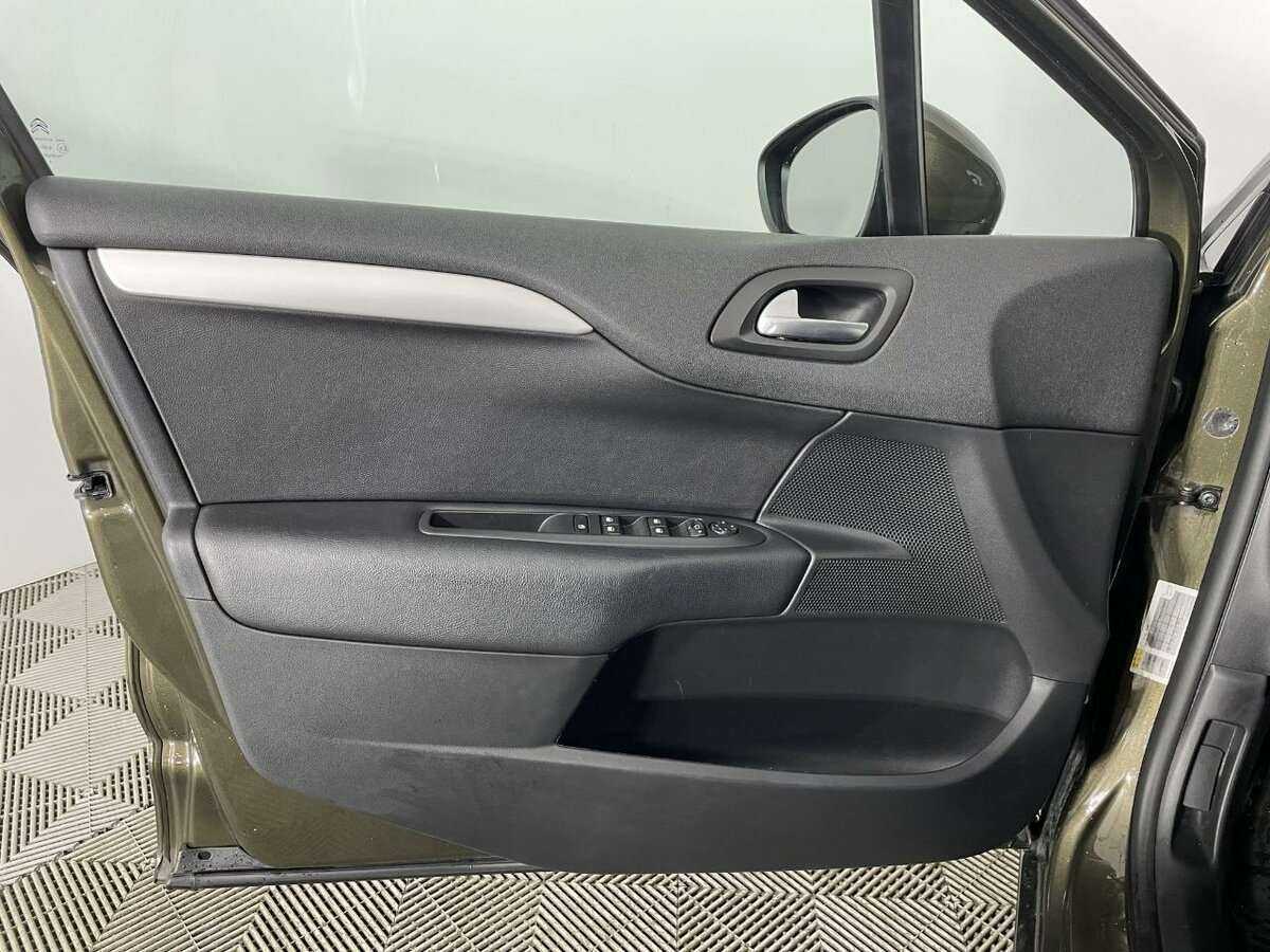 Citroen C4 с пробегом — 2018 год. Фото: #7