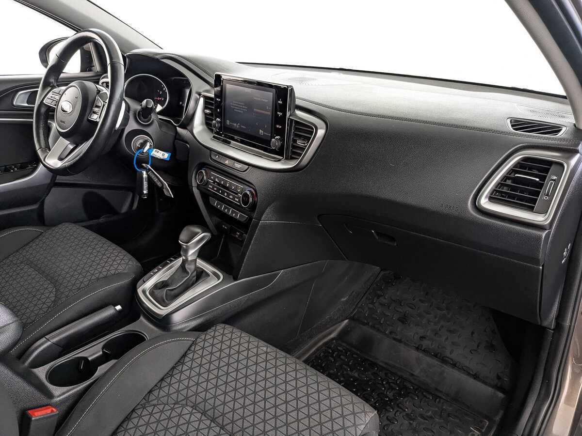 Kia Ceed с пробегом — 2021 год. Фото: #12