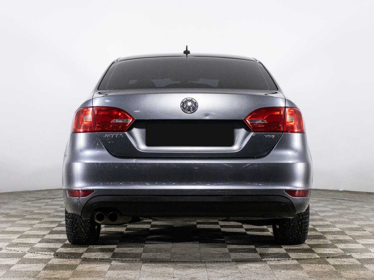 Volkswagen Jetta с пробегом — 2012 год. Фото: #5