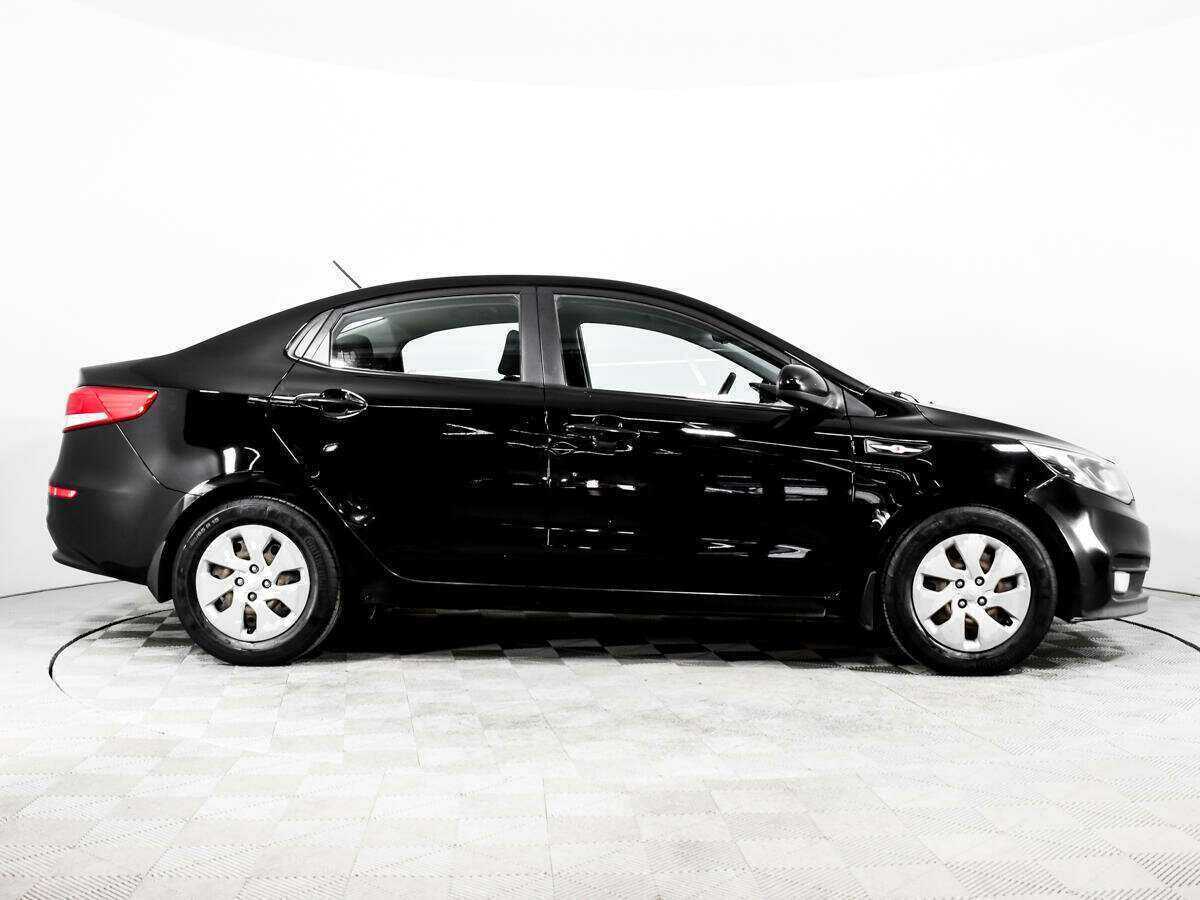 Kia Rio с пробегом — 2017 год. Фото: #3
