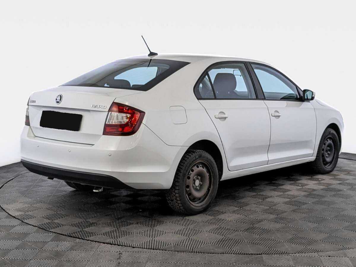 Skoda Rapid с пробегом — 2018 год. Фото: #4