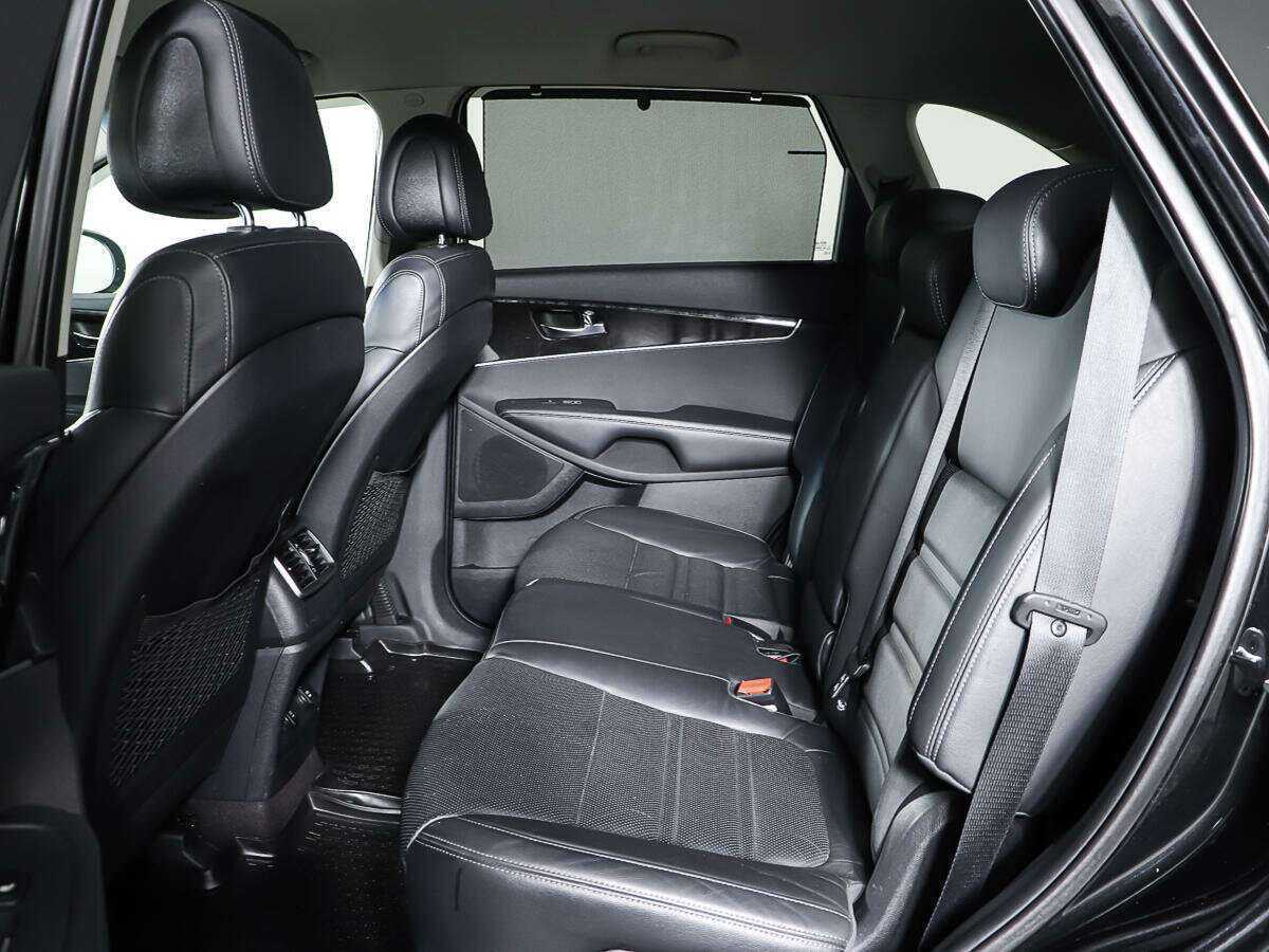 Kia Sorento с пробегом — 2015 год. Фото: #8
