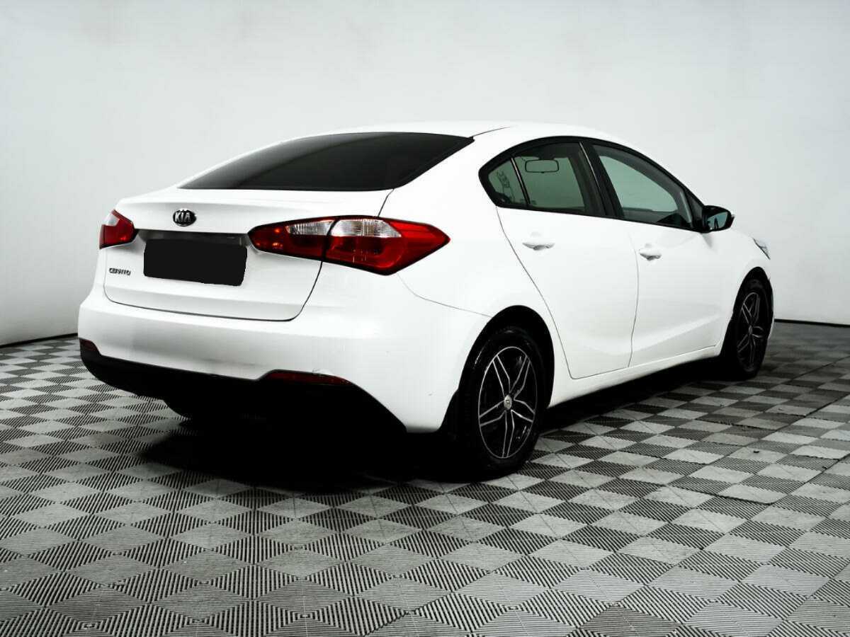 Kia Cerato с пробегом — 2016 год. Фото: #4