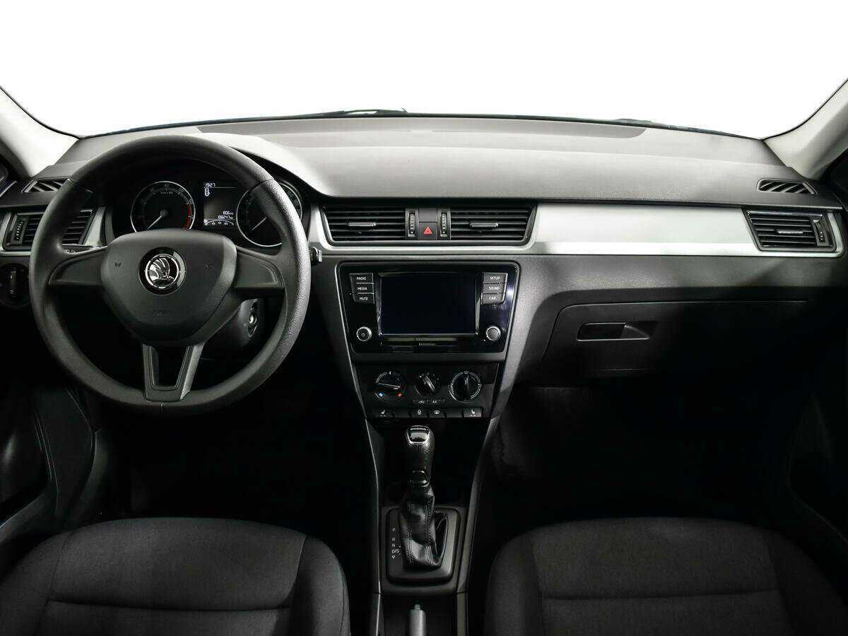 Skoda Rapid с пробегом — 2018 год. Фото: #11