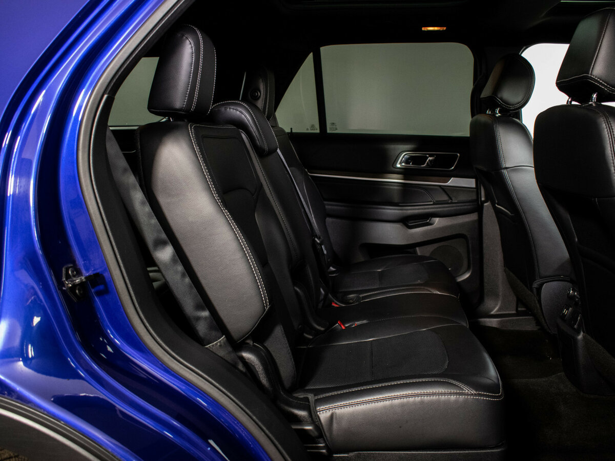 Ford Explorer с пробегом — 2017 год. Фото: #9