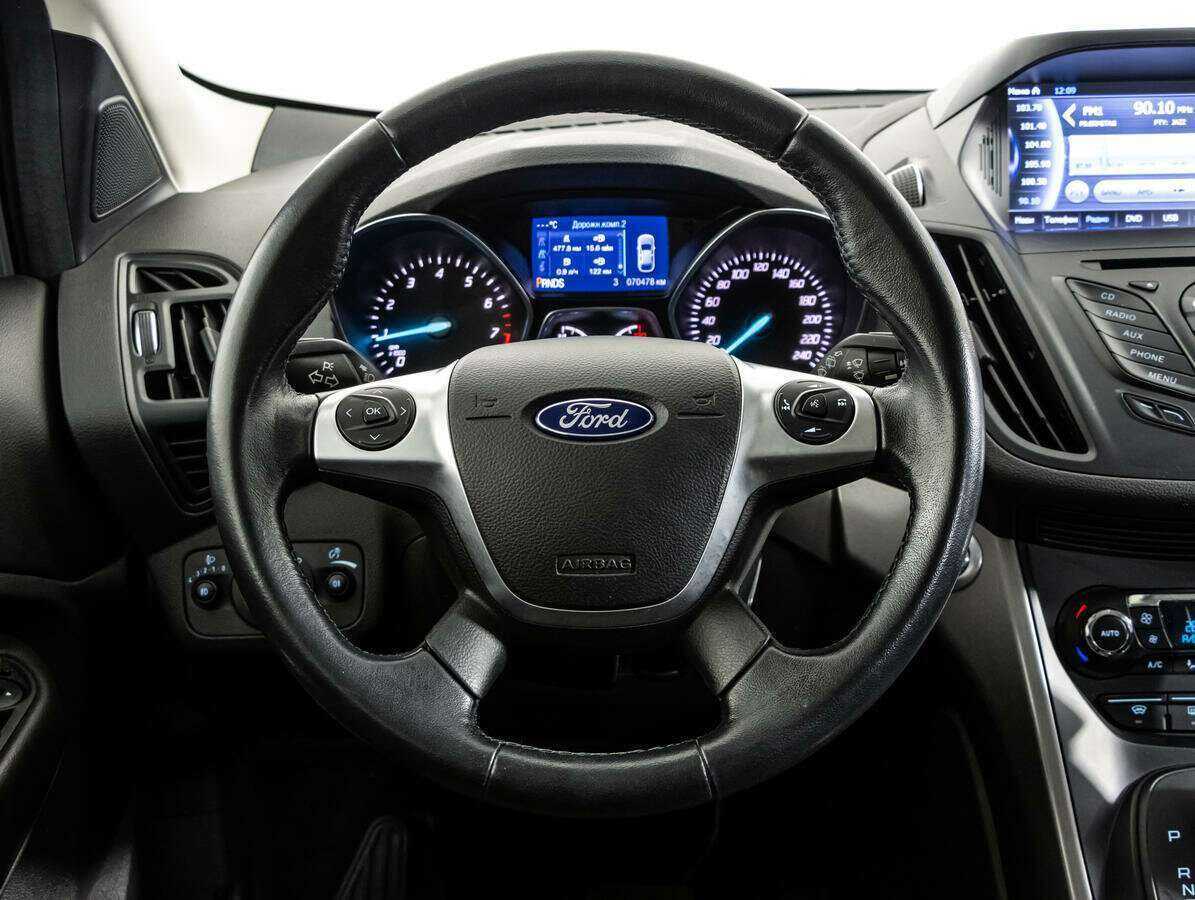 Ford Kuga с пробегом — 2016 год. Фото: #10