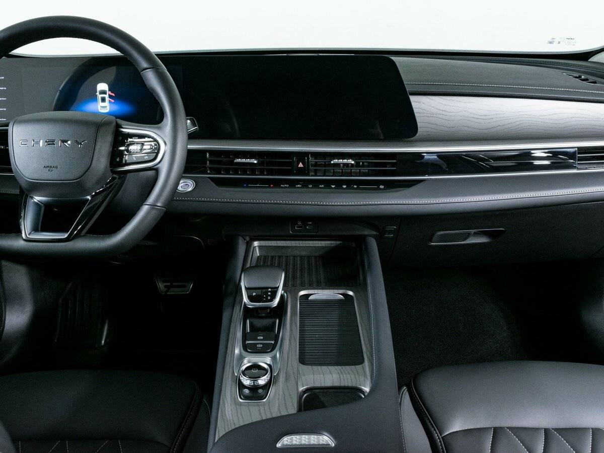 Chery Arrizo 8 с пробегом — 2024 год. Фото: #10