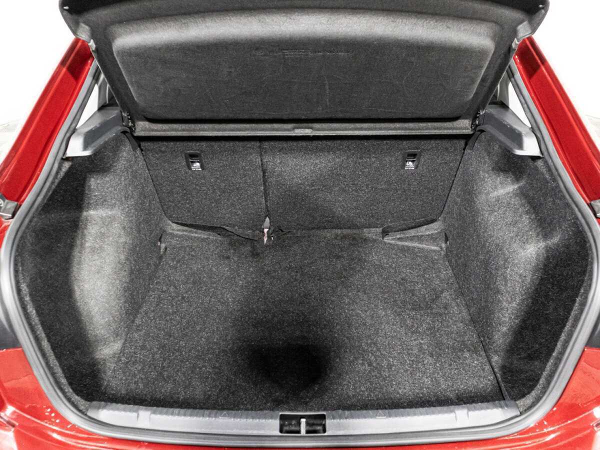 Volkswagen Polo с пробегом — 2020 год. Фото: #14