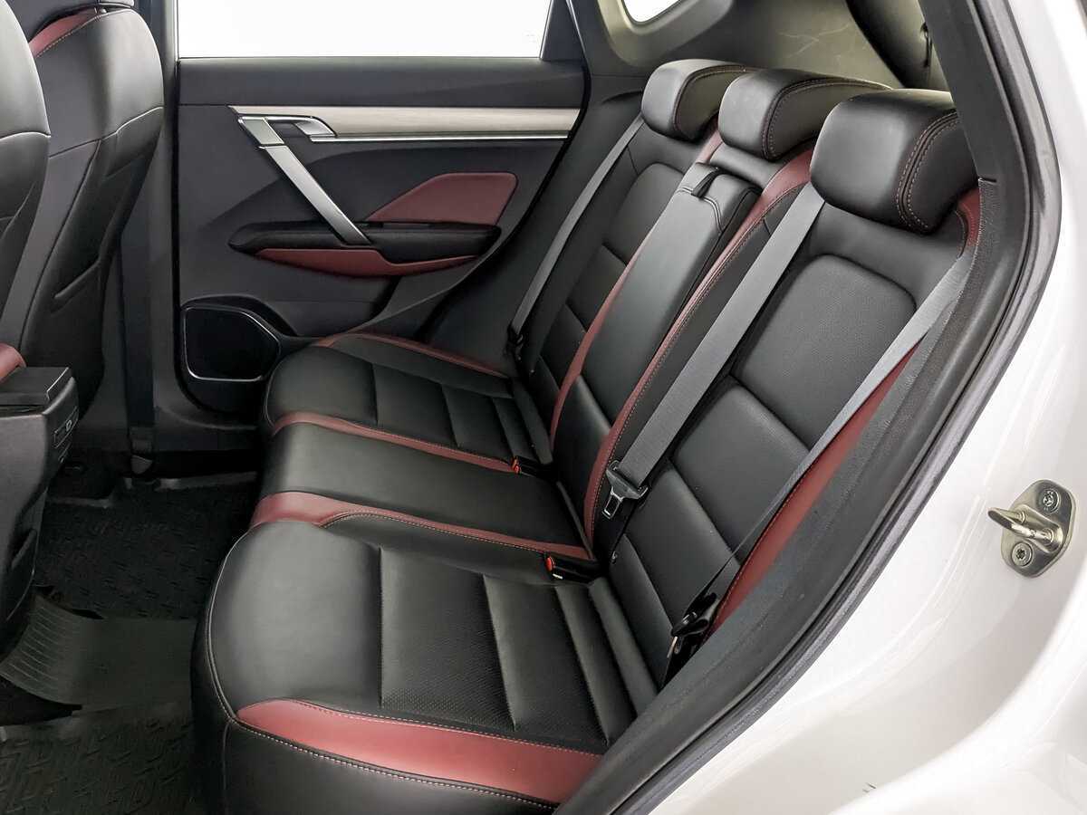 Geely Coolray с пробегом — 2020 год. Фото: #9