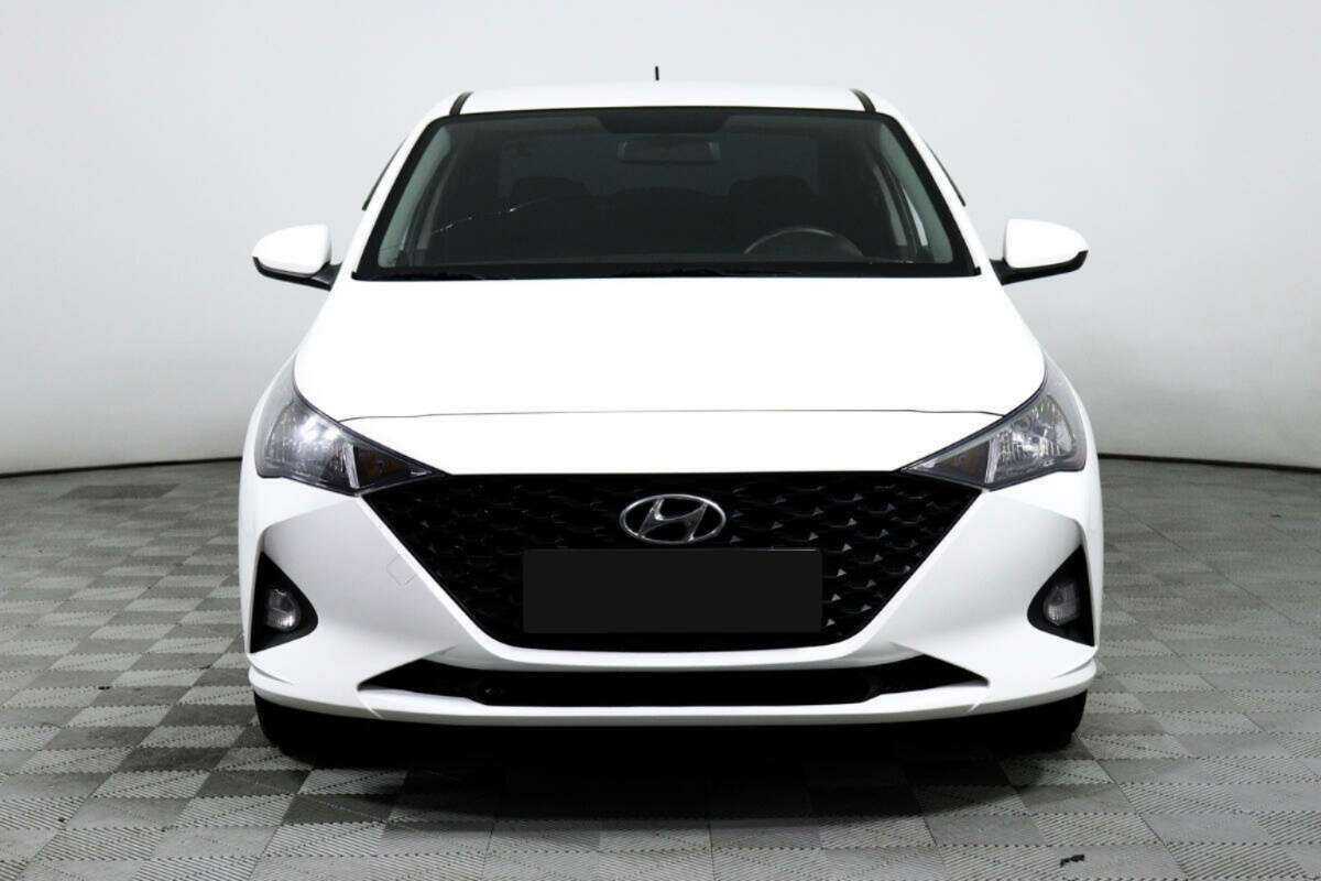 Hyundai Solaris с пробегом — 2021 год. Фото: #1