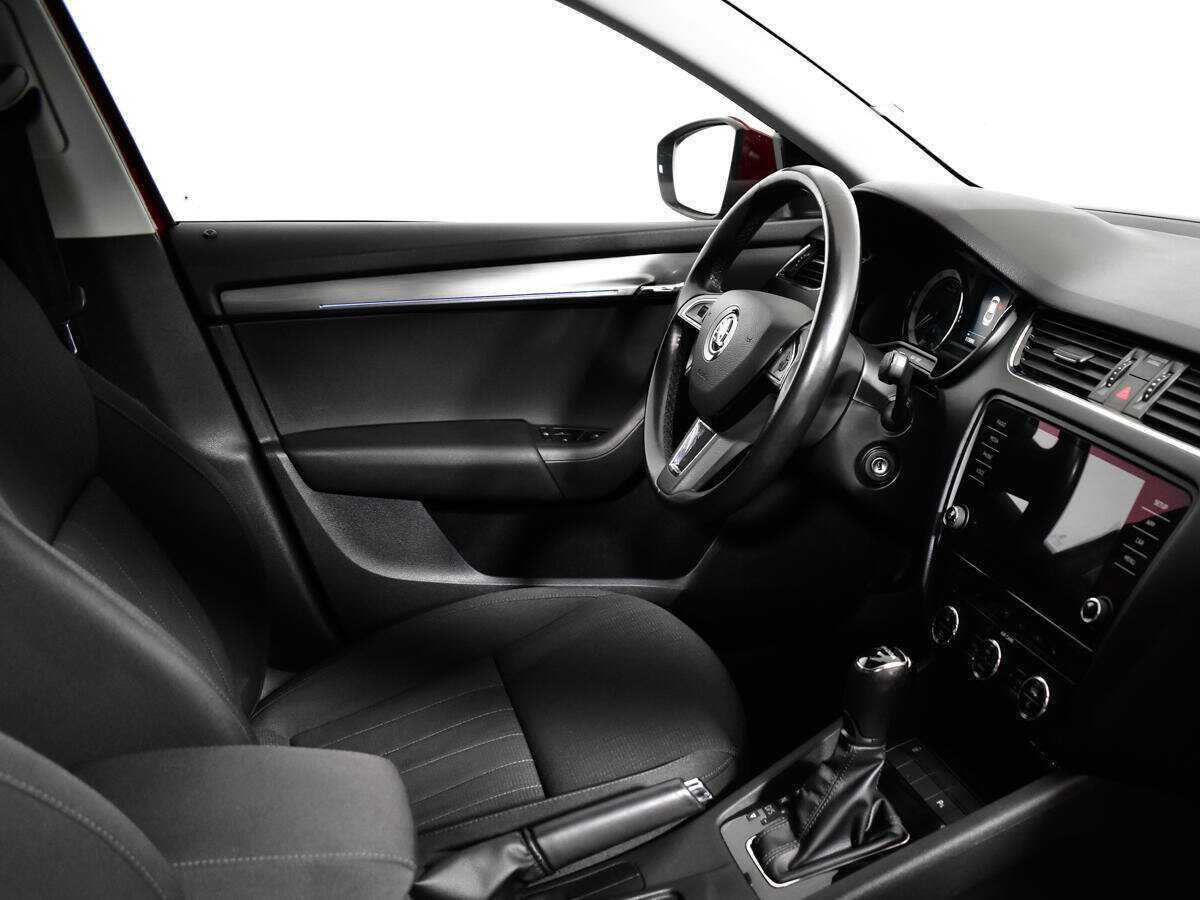 Skoda Octavia с пробегом — 2017 год. Фото: #8