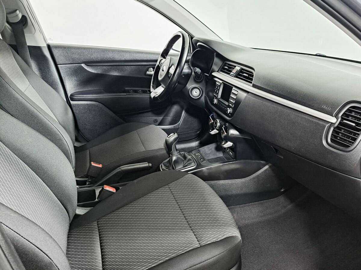 Kia Rio с пробегом — 2018 год. Фото: #6