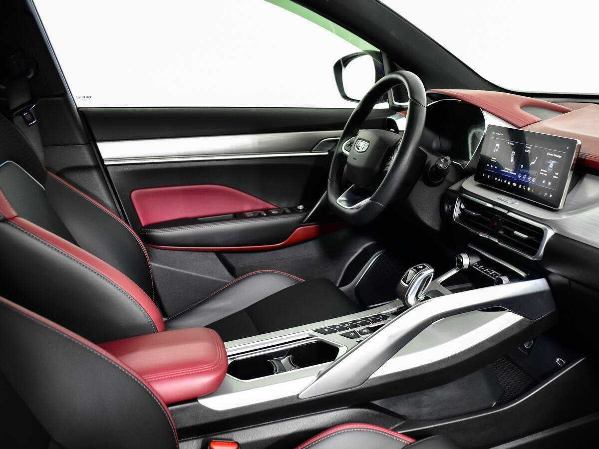 Geely Coolray с пробегом — 2022 год. Фото: #6