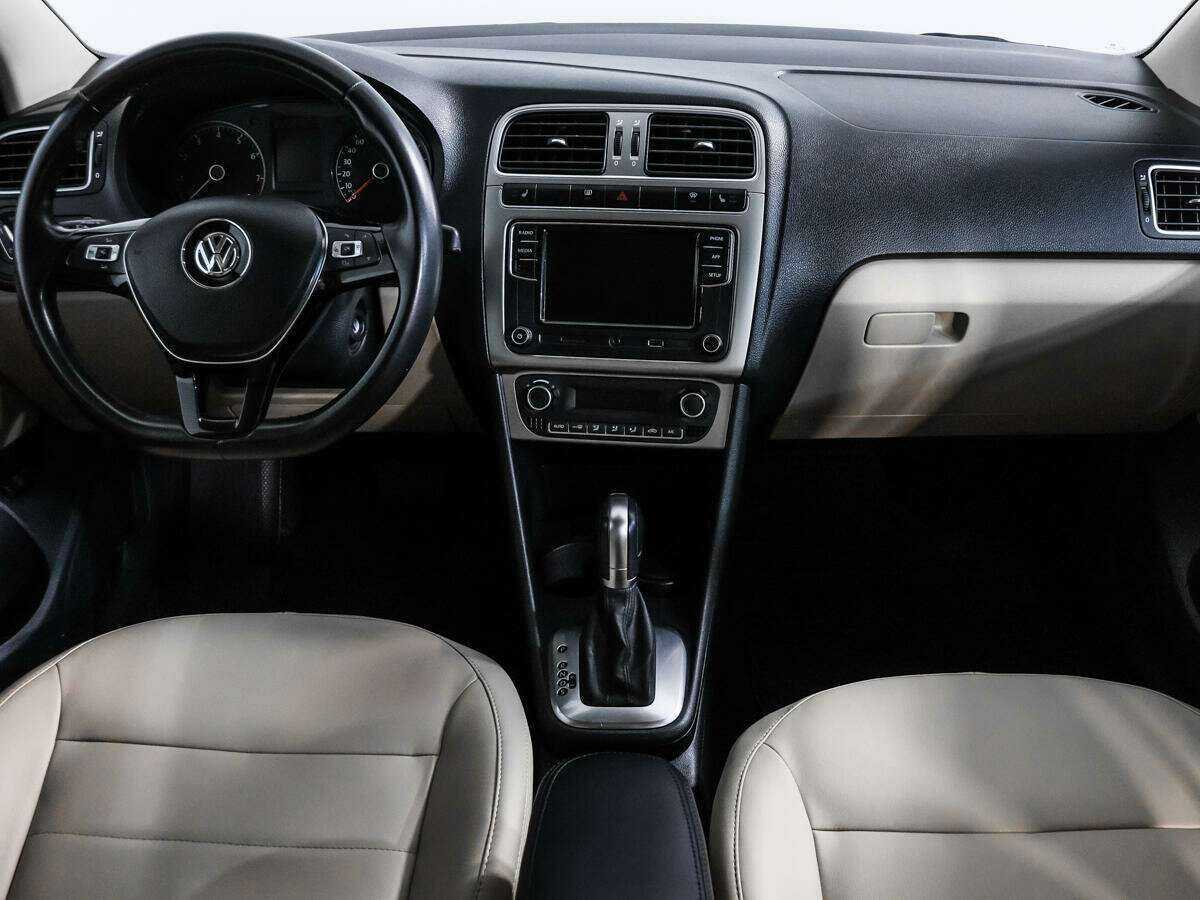 Volkswagen Polo с пробегом — 2018 год. Фото: #9