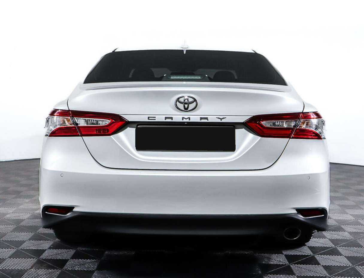 Toyota Camry с пробегом — 2020 год. Фото: #5