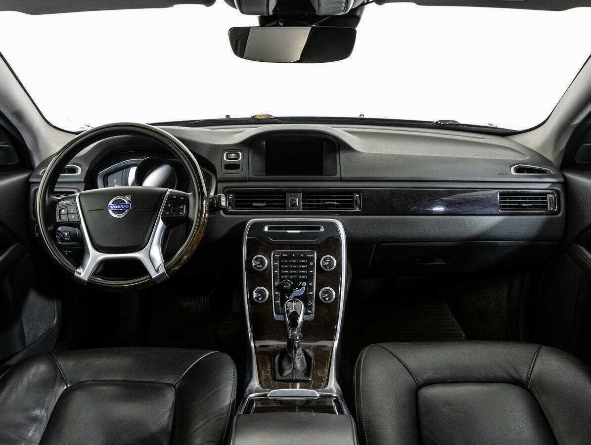 Volvo XC70 с пробегом — 2014 год. Фото: #10