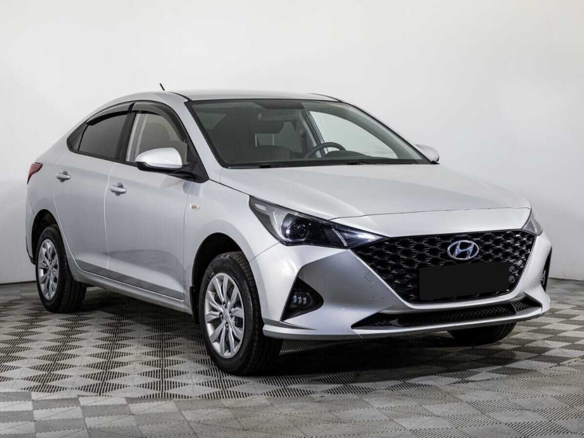 Hyundai Solaris с пробегом — 2022 год. Фото: #2