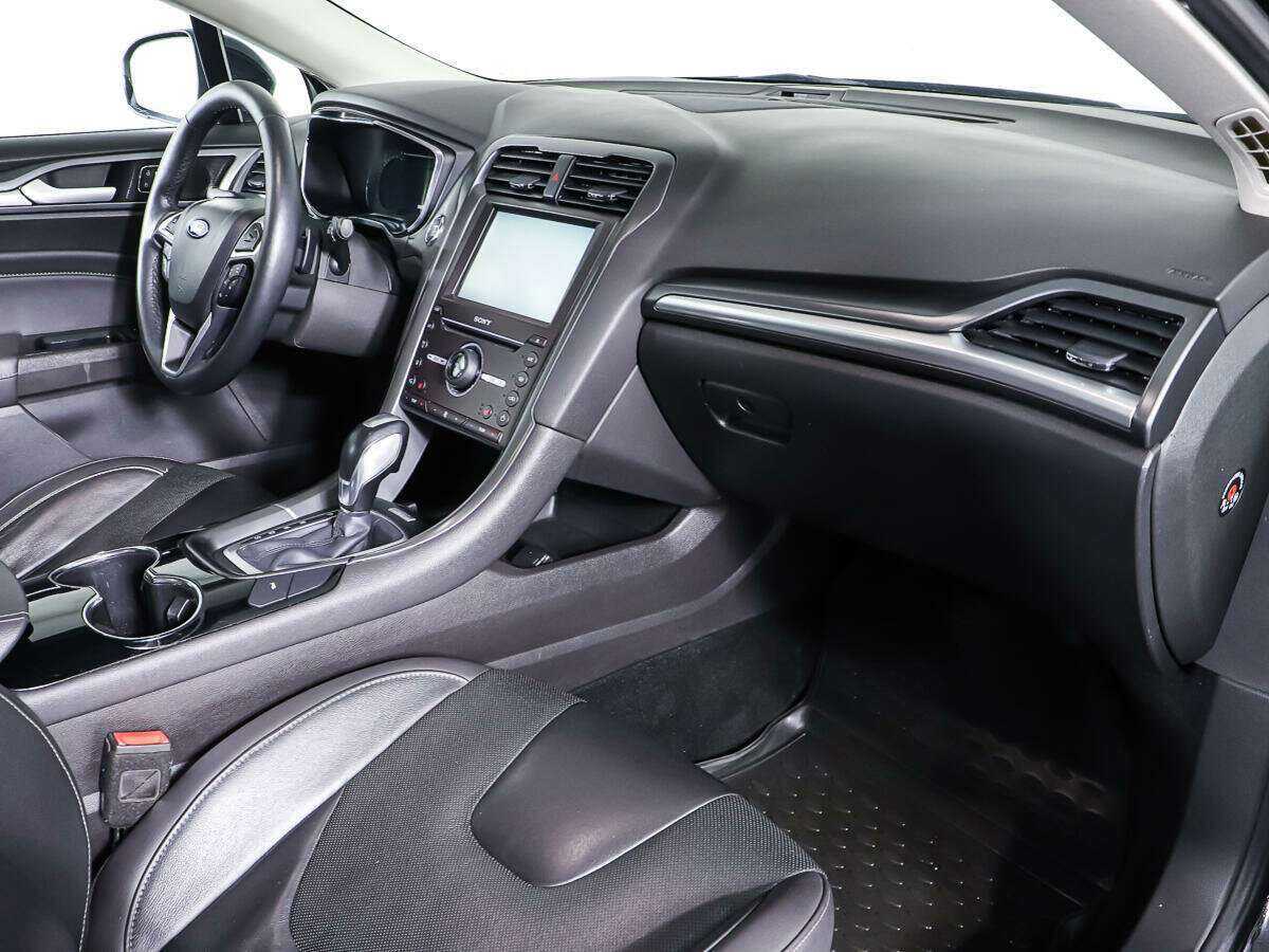 Ford Mondeo с пробегом — 2015 год. Фото: #8