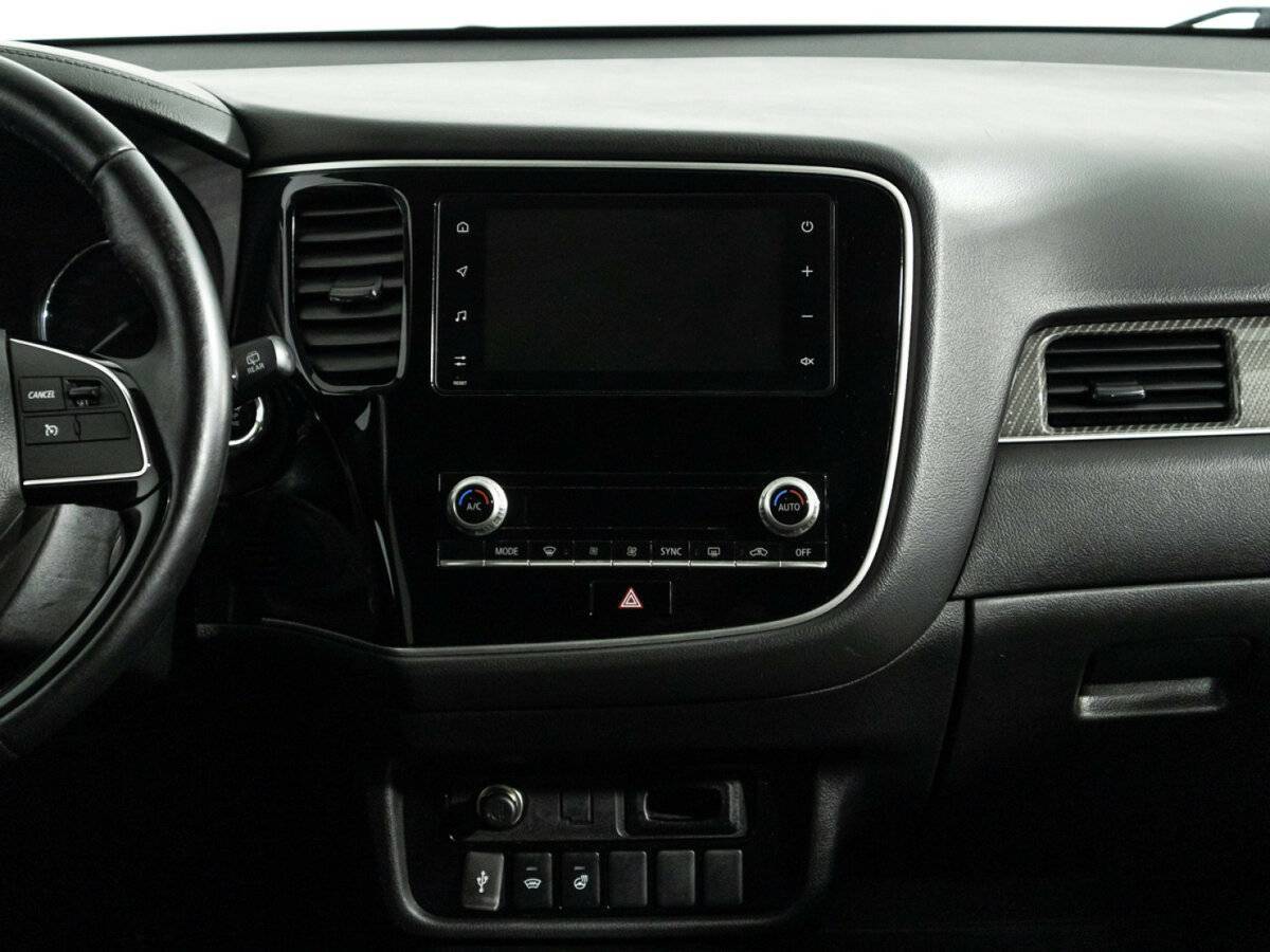 Mitsubishi Outlander с пробегом — 2020 год. Фото: #13