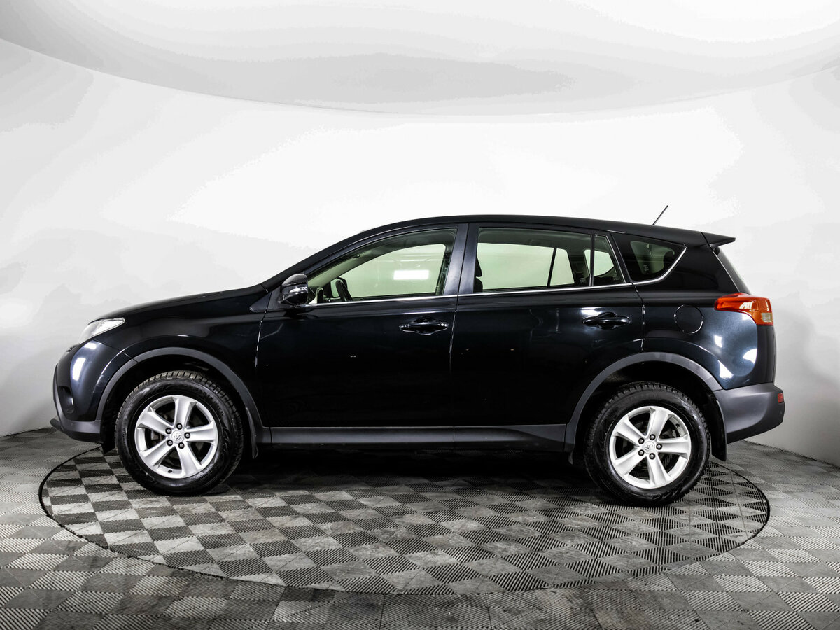 Toyota RAV4 с пробегом — 2013 год. Фото: #7