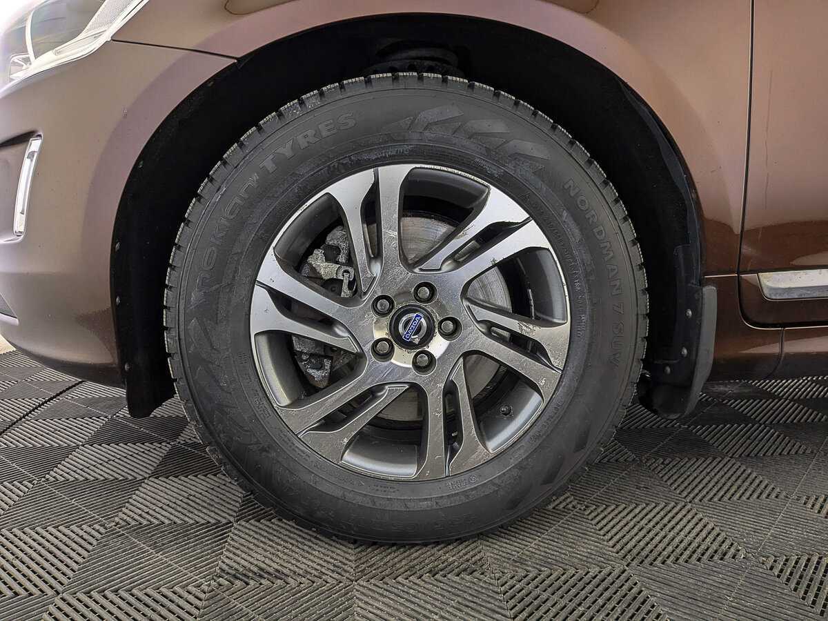 Volvo XC60 с пробегом — 2014 год. Фото: #11