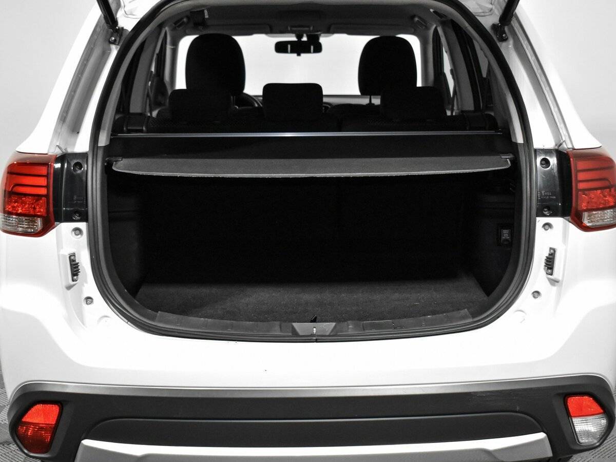 Mitsubishi Outlander с пробегом — 2018 год. Фото: #20