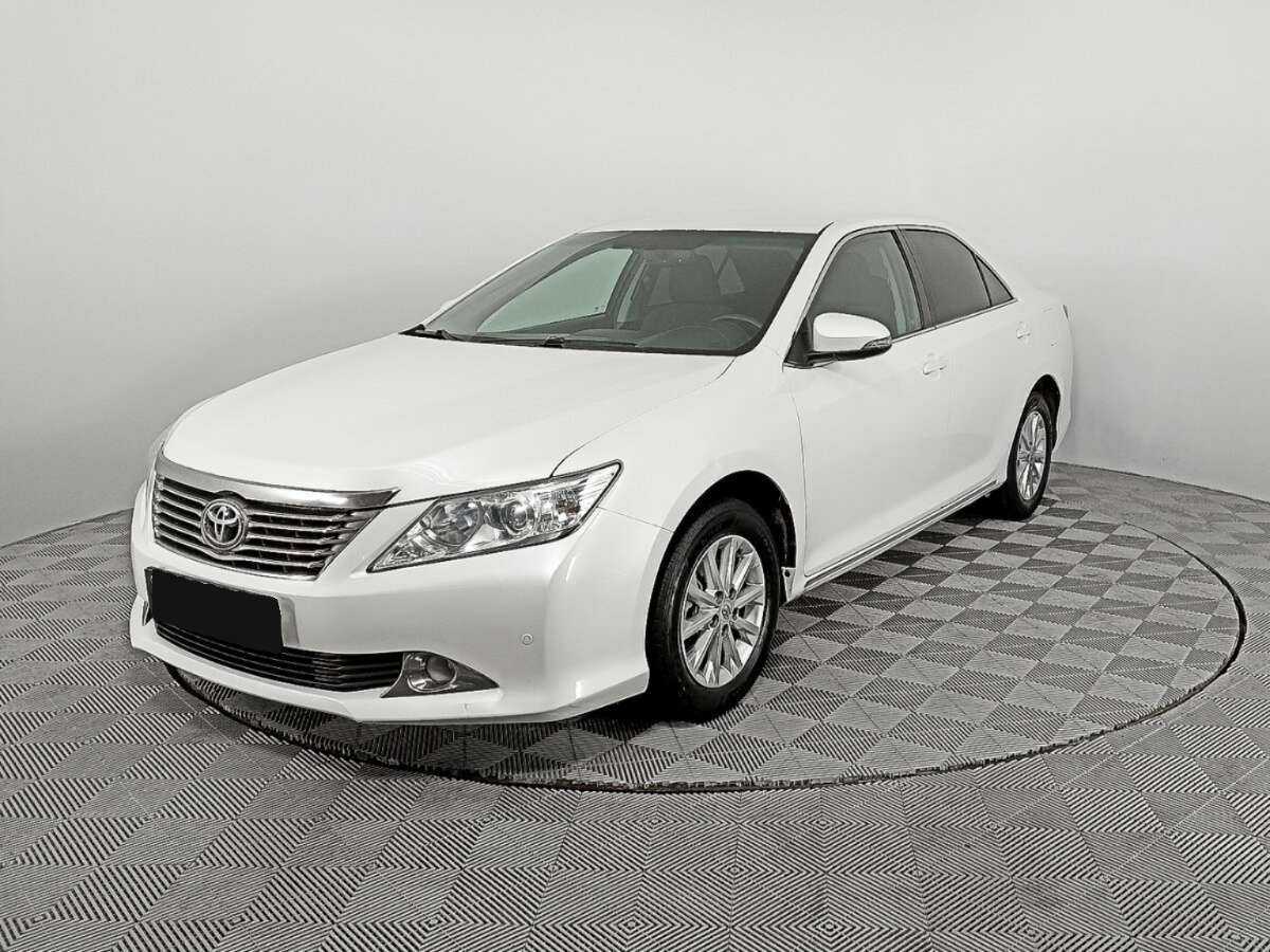 Toyota Camry с пробегом — 2014 год. Посмотреть фото