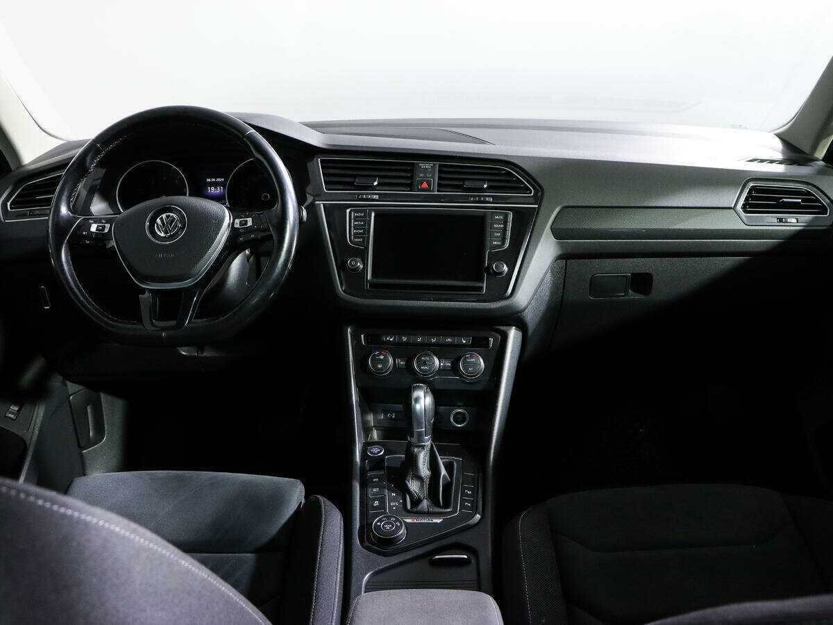 Volkswagen Tiguan с пробегом — 2017 год. Фото: #11