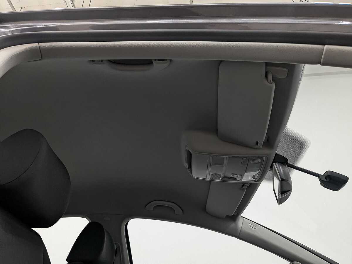 Volkswagen Golf Plus с пробегом — 2012 год. Фото: #21