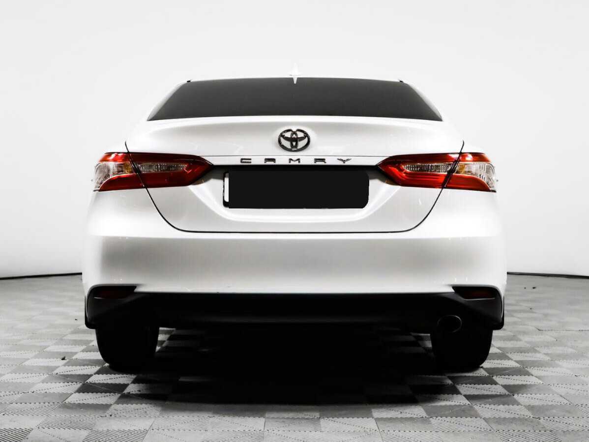 Toyota Camry с пробегом — 2021 год. Фото: #5