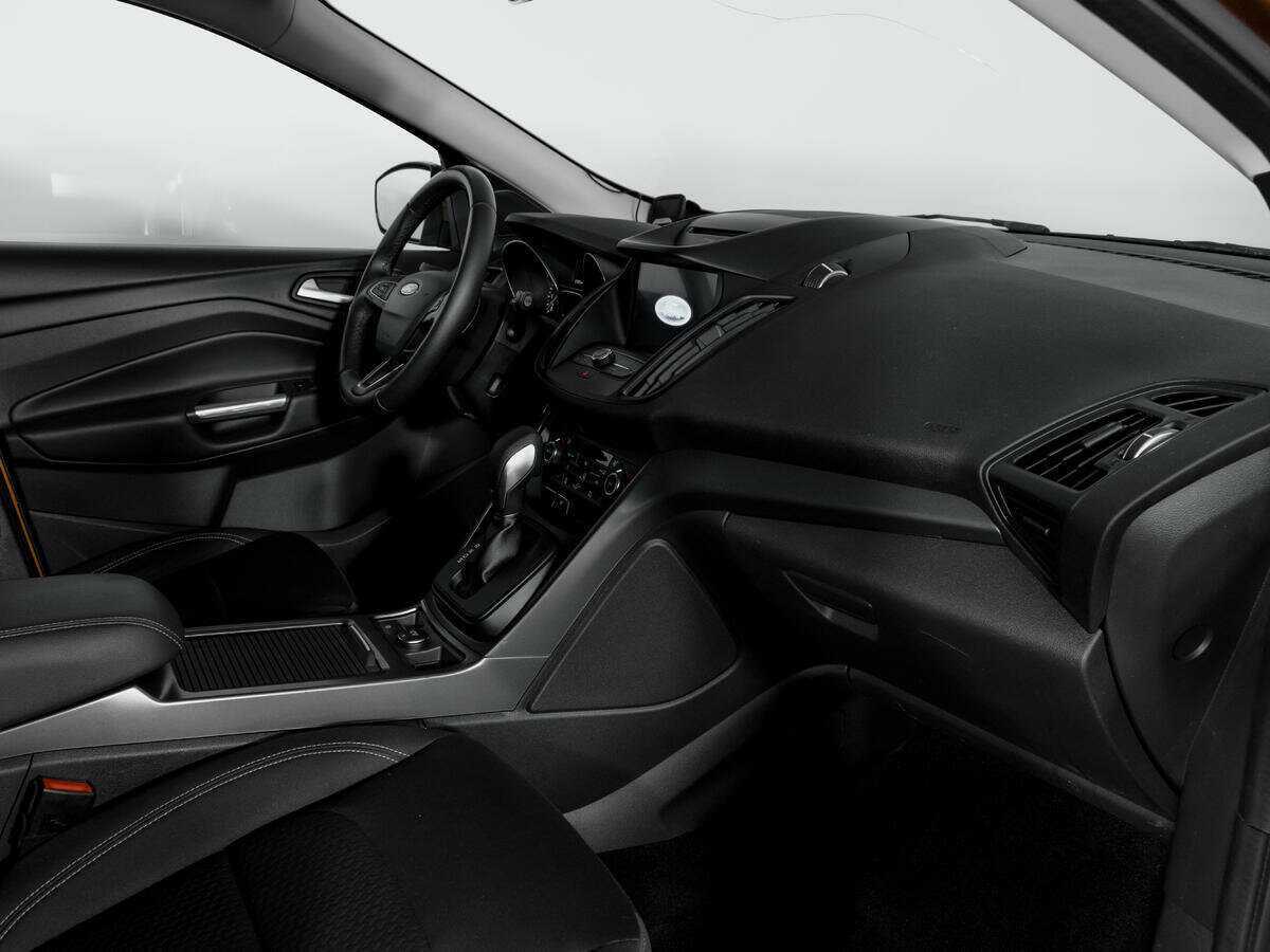 Ford Kuga с пробегом — 2019 год. Фото: #8