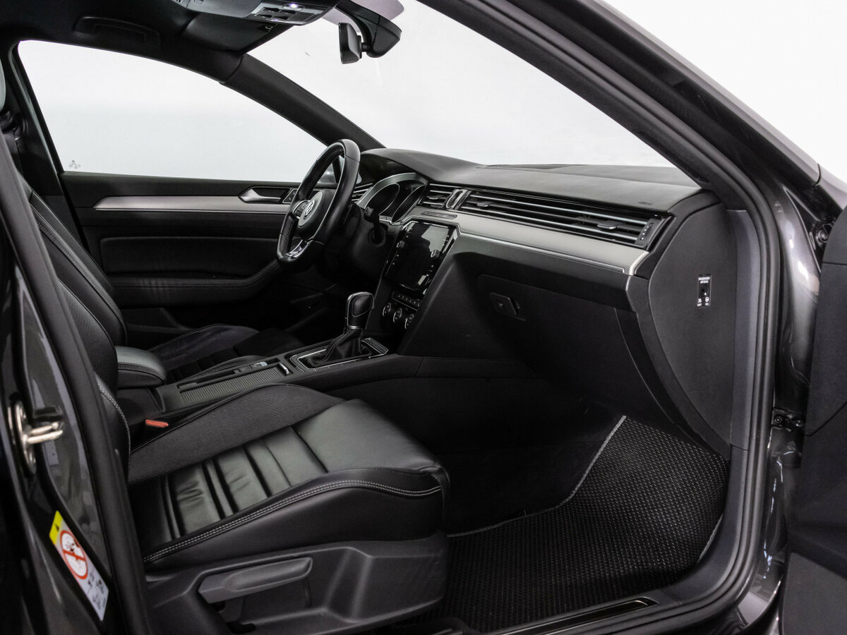 Volkswagen Passat с пробегом — 2018 год. Фото: #24