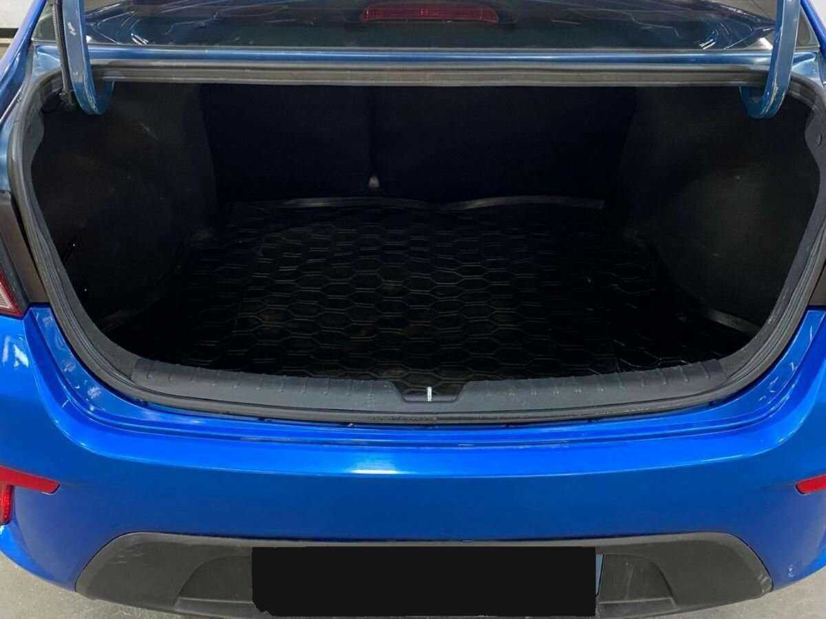 Kia Rio с пробегом — 2017 год. Фото: #17