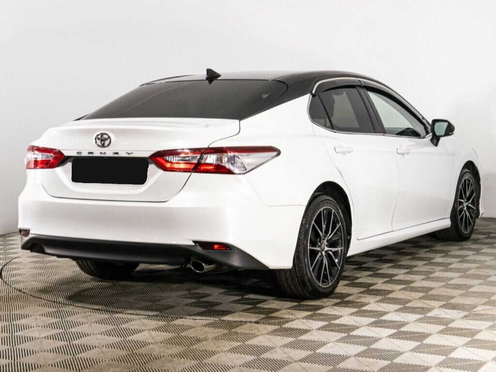 Toyota Camry с пробегом — 2020 год. Фото: #4