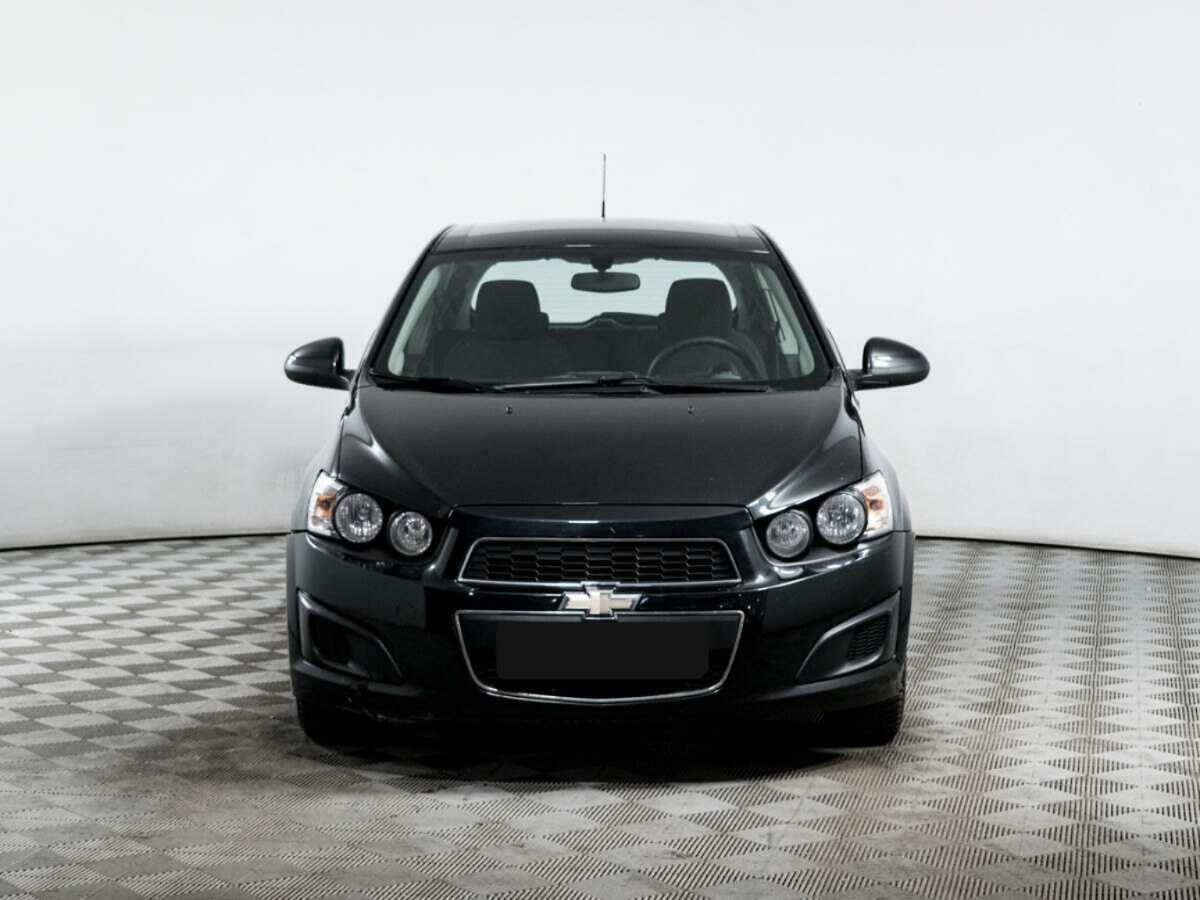 Chevrolet Aveo с пробегом — 2012 год. Фото: #1