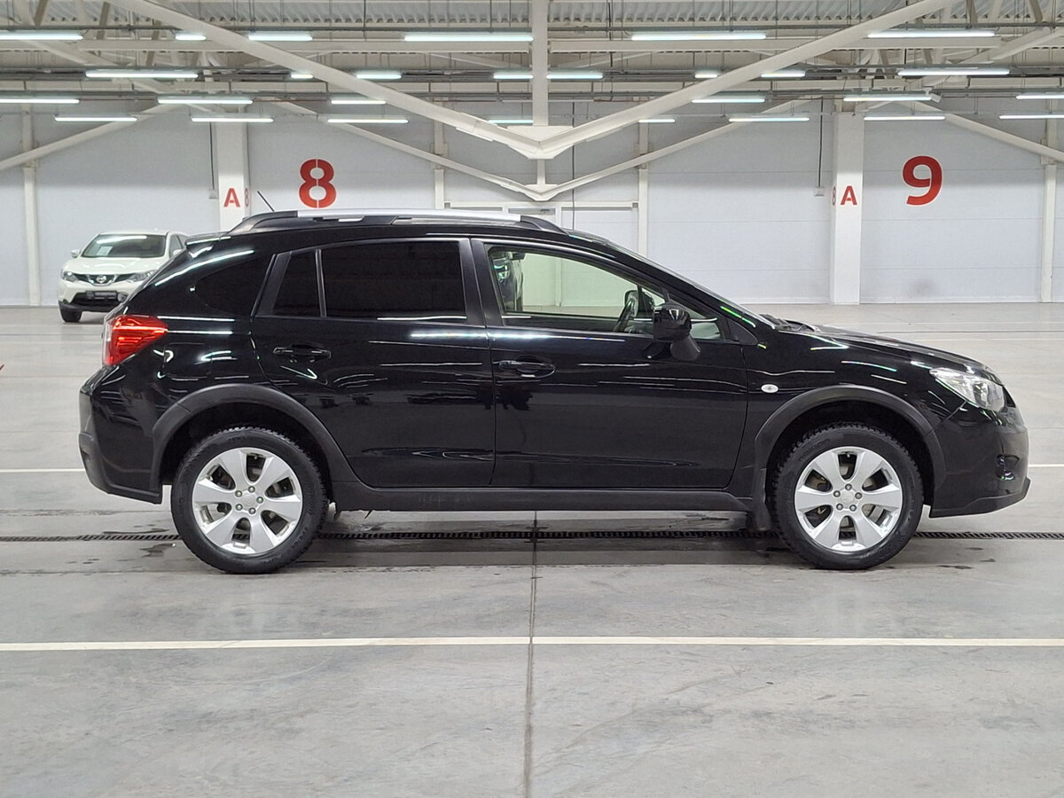 Subaru XV с пробегом — 2012 год. Фото: #3