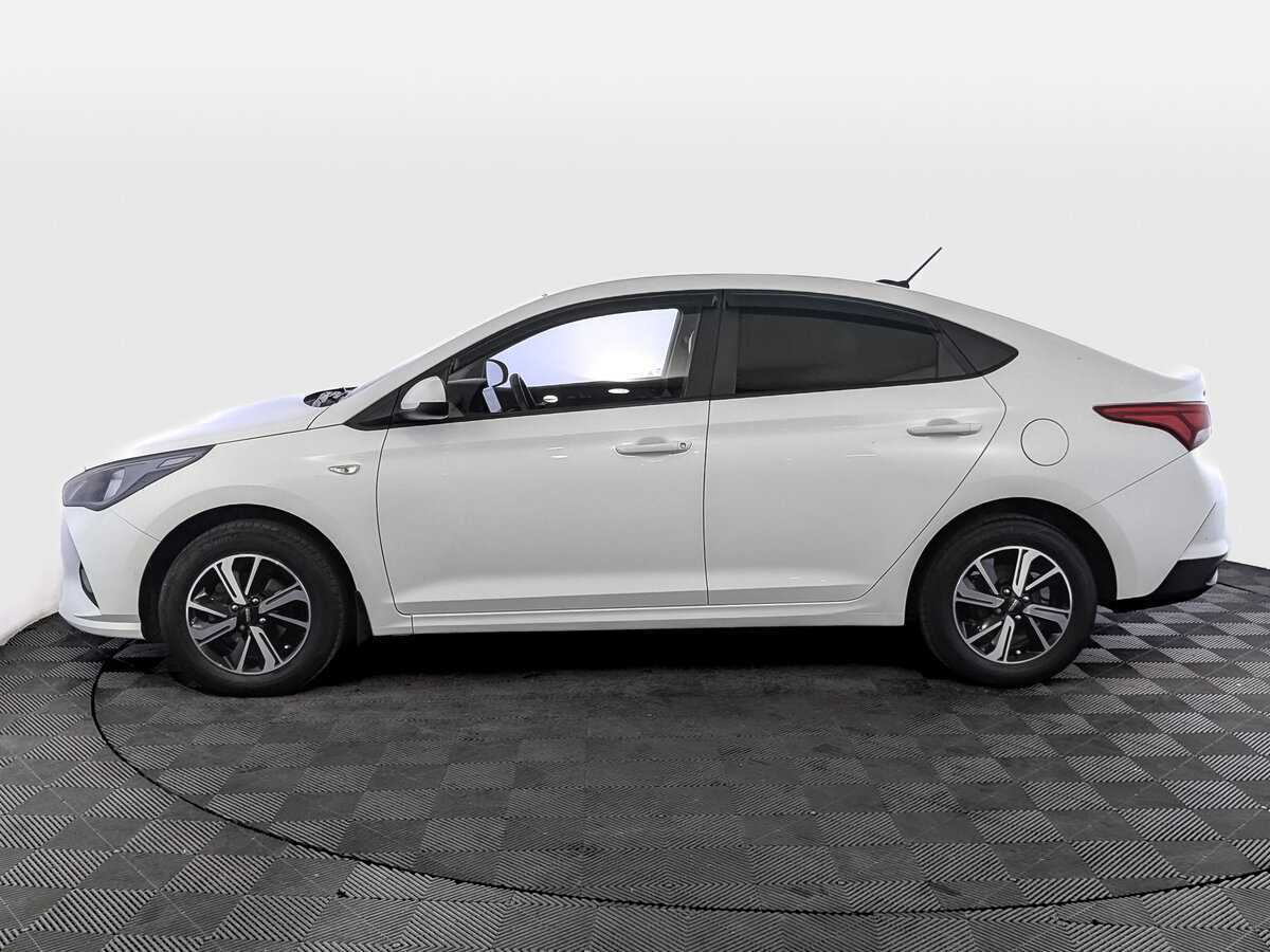 Hyundai Solaris с пробегом — 2020 год. Фото: #7