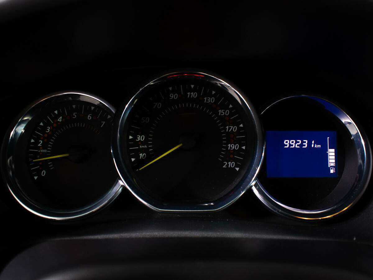 Renault Sandero с пробегом — 2017 год. Фото: #8