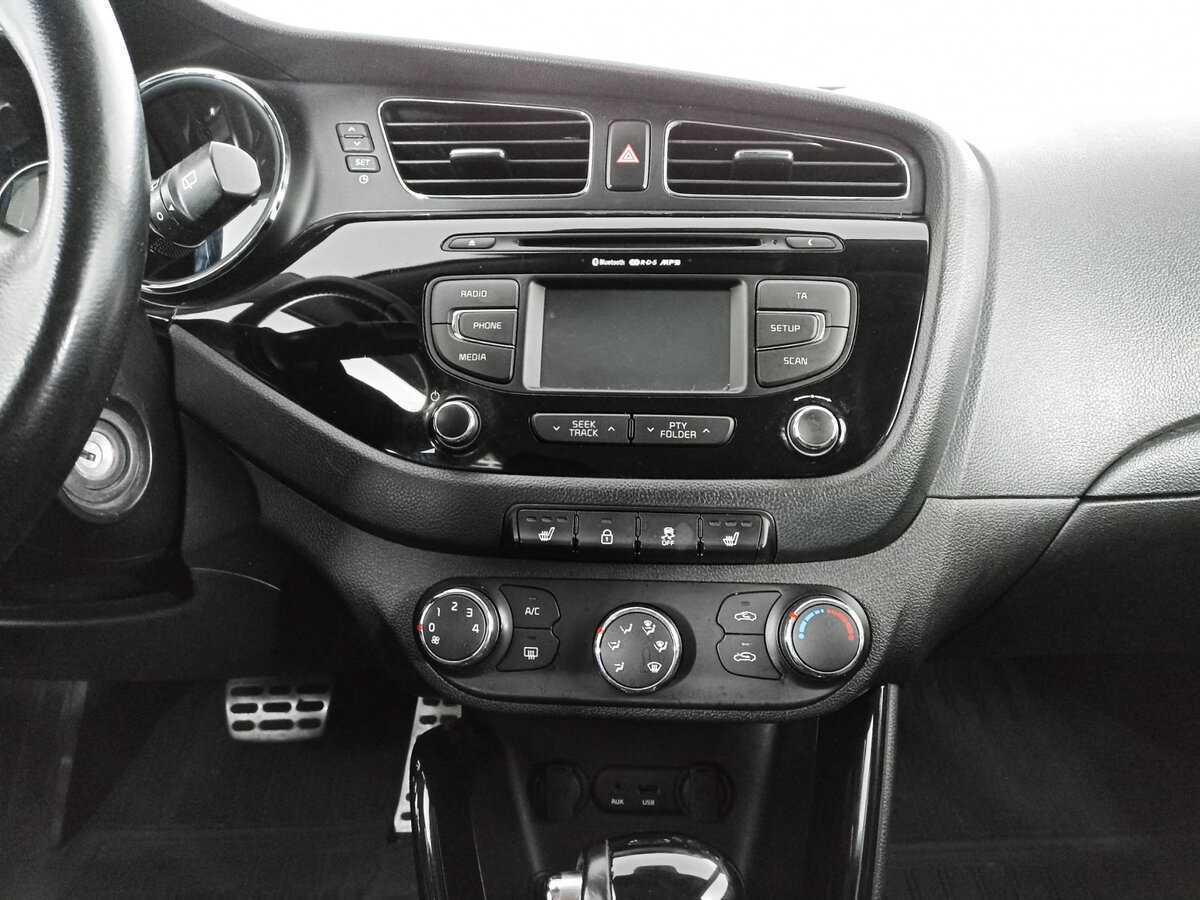 Kia Ceed с пробегом — 2014 год. Фото: #12