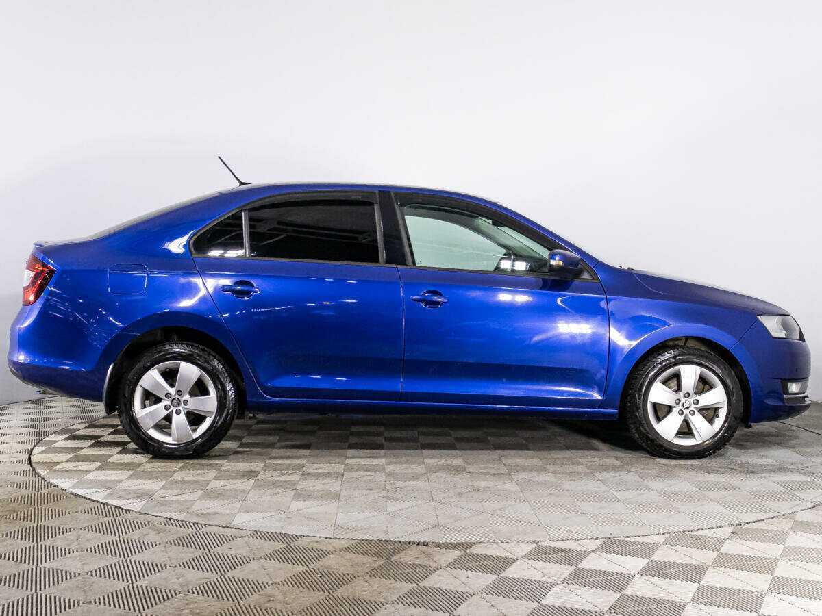 Skoda Rapid с пробегом — 2017 год. Фото: #3