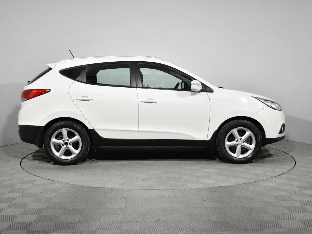 Hyundai ix35 с пробегом — 2012 год. Фото: #3
