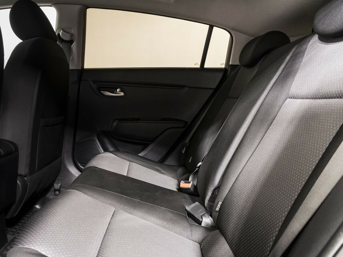 Kia Rio с пробегом — 2020 год. Фото: #8