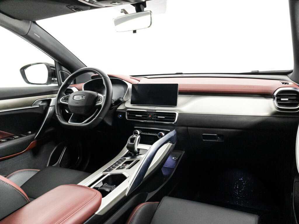 Geely Coolray с пробегом — 2021 год. Фото: #8